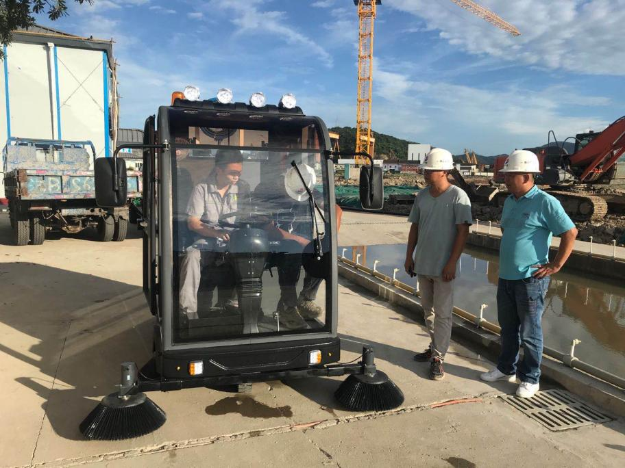 杭州龙泉市清扫车